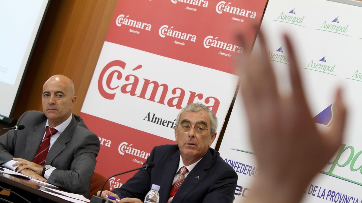 Los presidentes de la Cámara y Asempal.