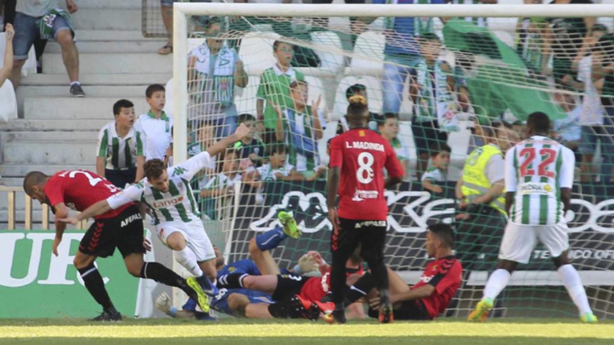 Rodri celebra su gol contra el Nástic.