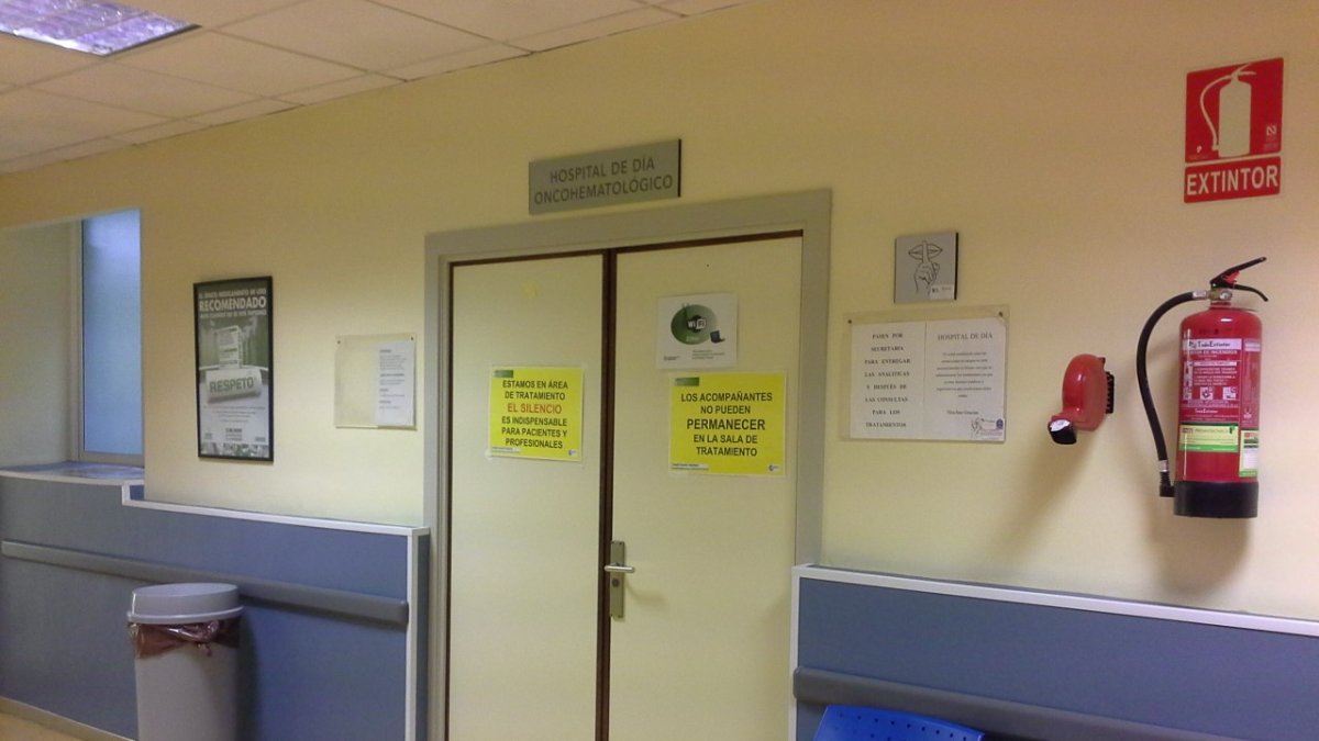 Acceso al Hospital de Día Oncohematológico de Torrecárdenas.