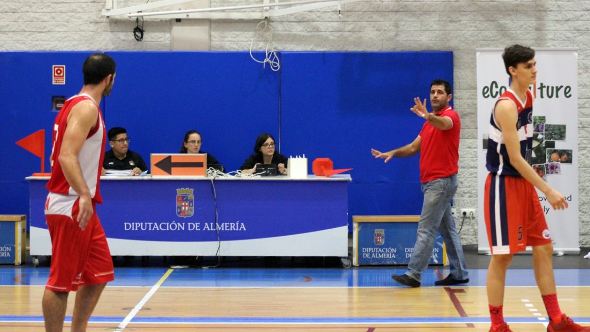 Raúl Fernández.