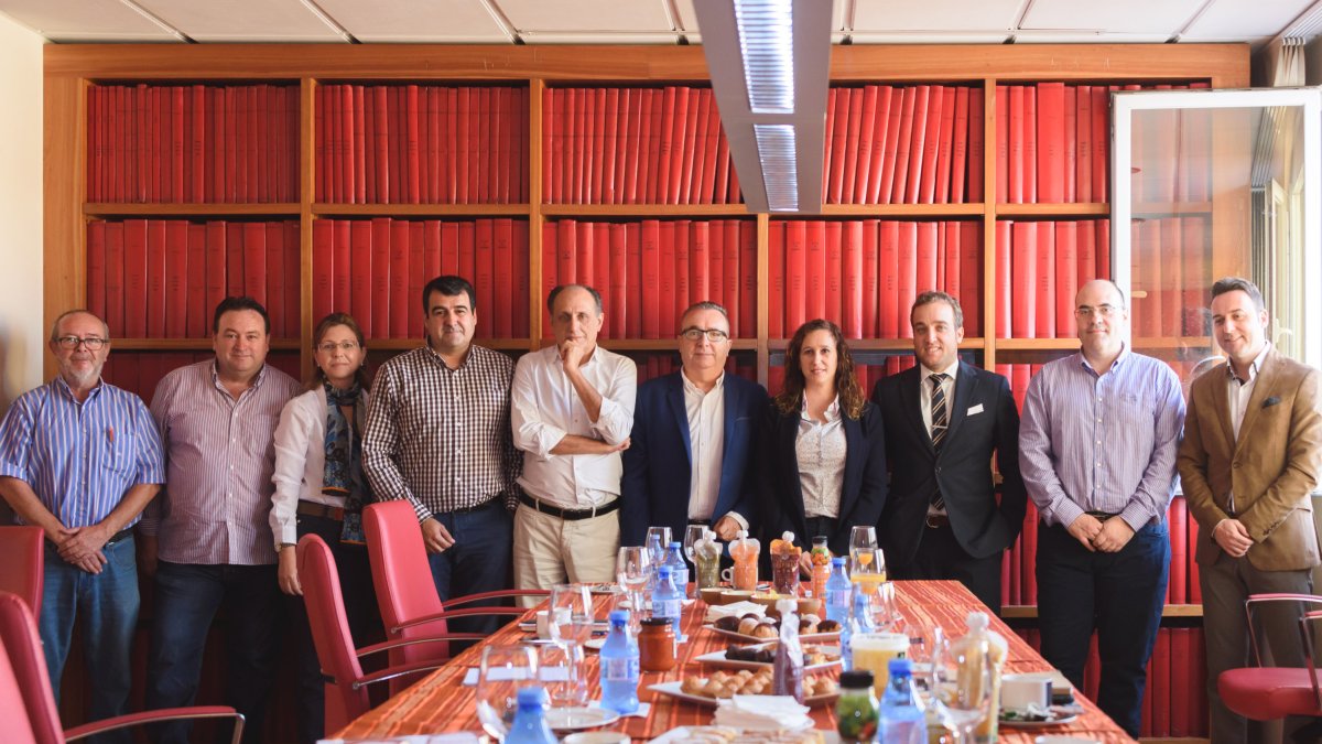 Componentes del Desayuno de trabajo organizado ayer por  LA VOZ DE ALMERIA con distintos representantes y agentes del sector agrícola.