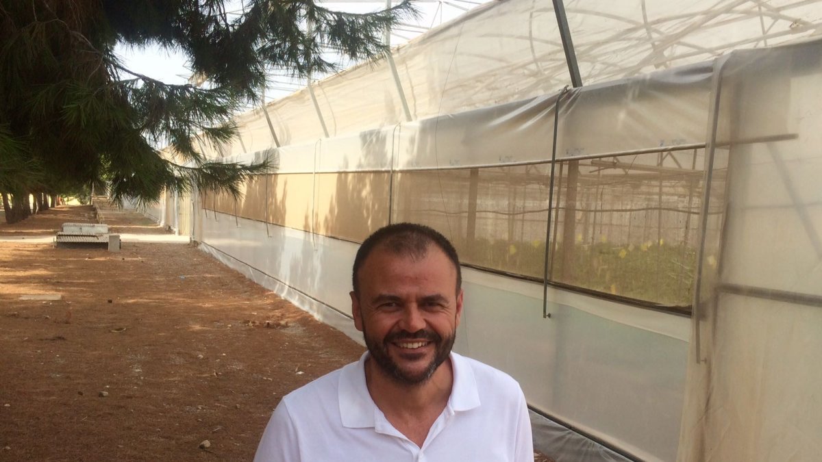 Juan Alberto Castillo, en las instalaciones del laboratorio en el que trabaja.