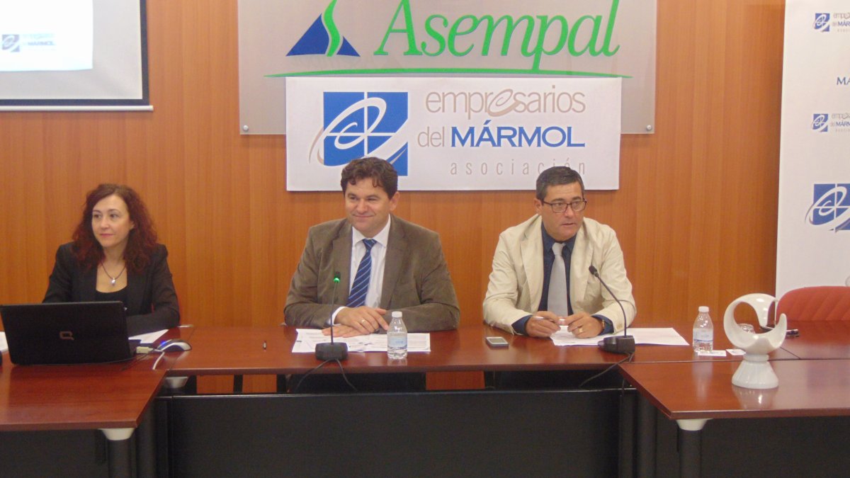 Teresa Tijeras, Antonio Sánchez y José Pastor, ayer, en la presentación de los Premios.