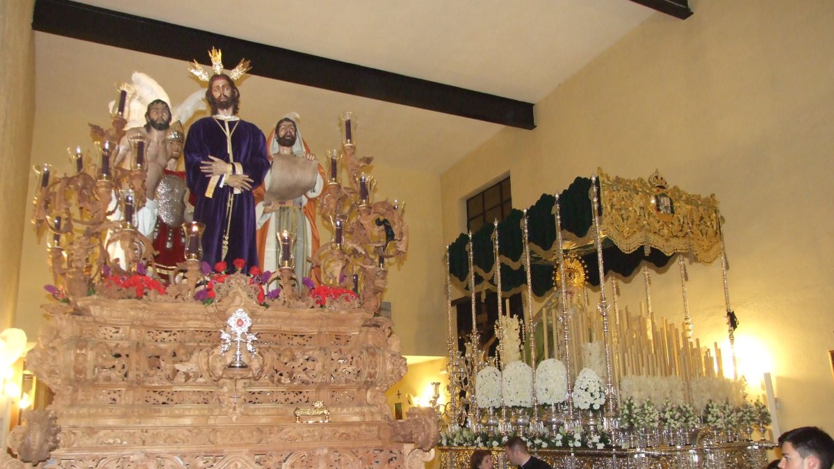 Nuestro Padre Jesús de la Sentencia y María Santísima de la Esperanza Macarena que procesionará en la Semana Santa de 2018 el Miércoles Santo.