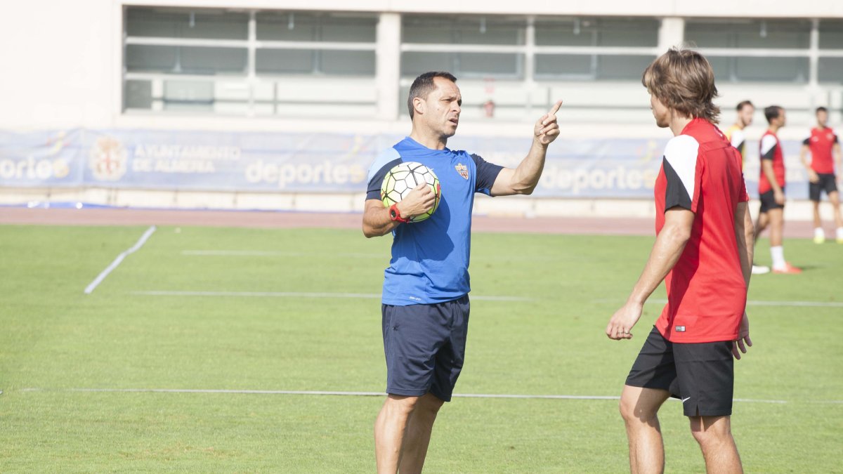 Qué tiempo tan feliz para Sergi en el Almería.