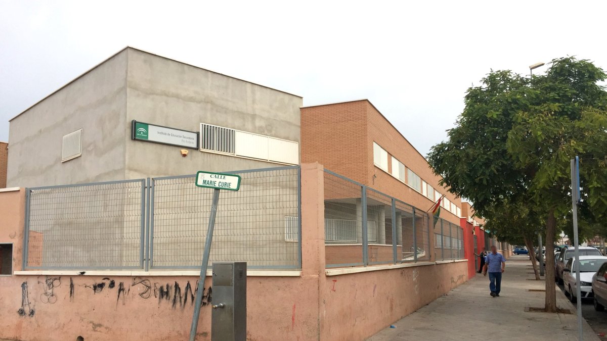 IES Río Andarax en el barrio de El Puche.
