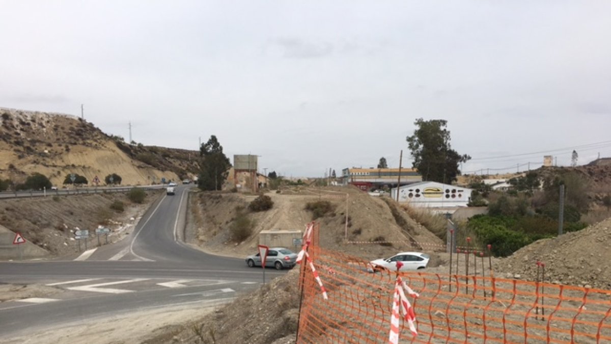 Trabajos entre los municipios de Olula del Río y Fines.