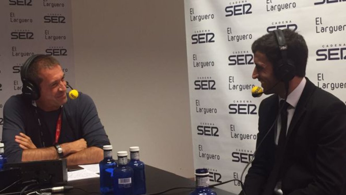 Manu Carreño con Raúl González.