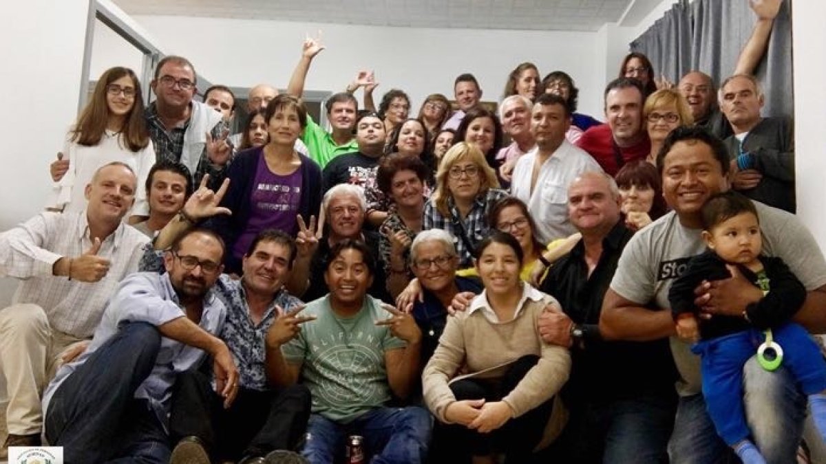 Miembros de la asociación recientemente constituida.