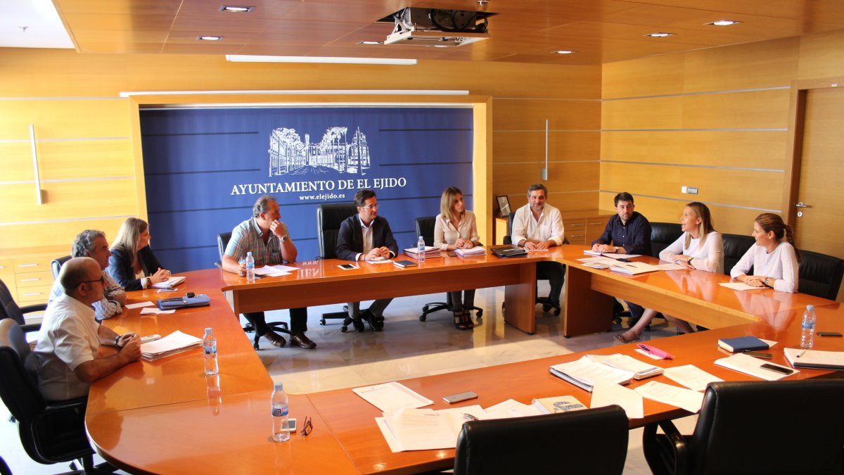 En la imagen, Junta de Gobierno celebrada hoy en el ayuntamiento de El Ejido.