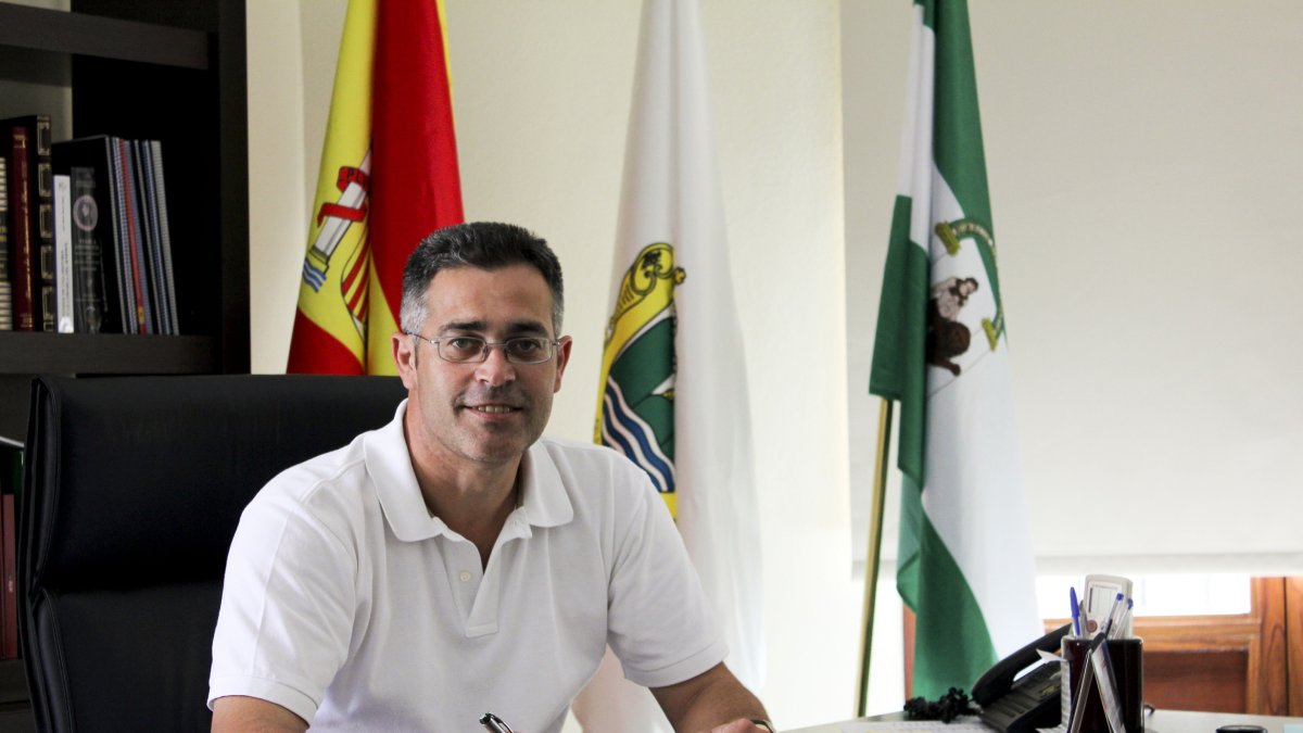 El alcalde de Olula confía en los protocolos de Educación y en las Fuerzas de Seguridad.