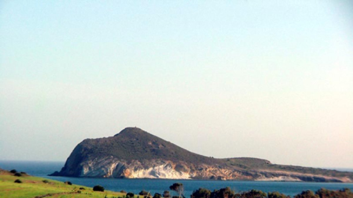 El proyecto prevé que el hotel esté frente a la bahía de Genoveses.