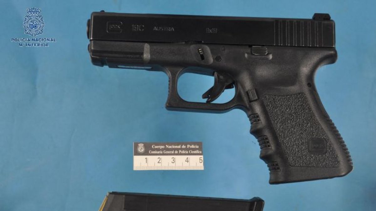 Arma intervenida por la Policía Nacional