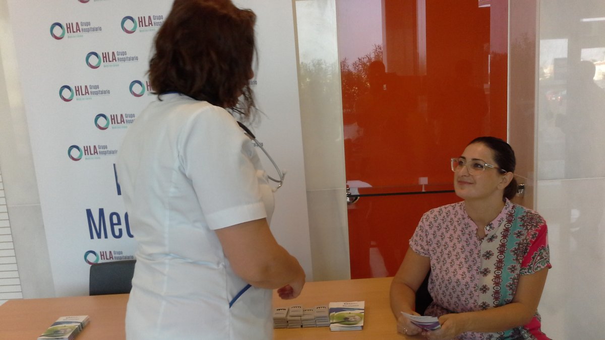 Imagen de la mesa informativa