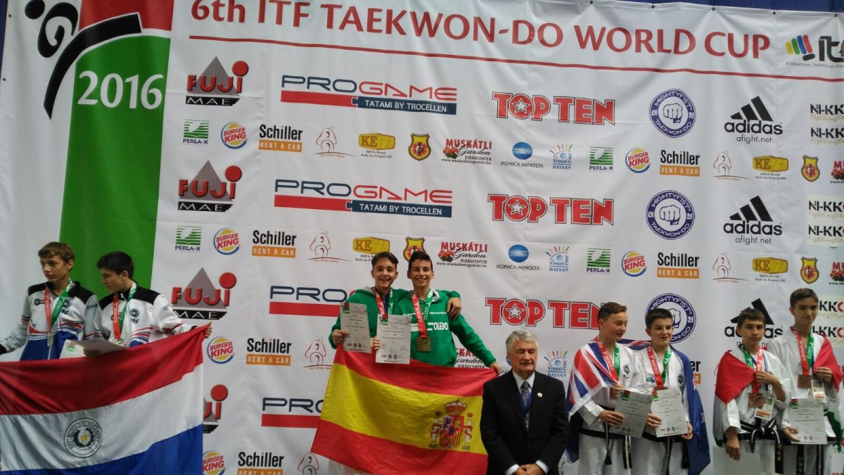 Joaquín y Francisco en lo más alto del podio.