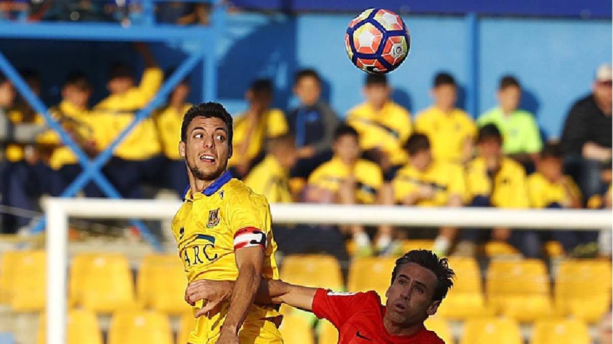 Corona es otro Soriano sobre el campo.