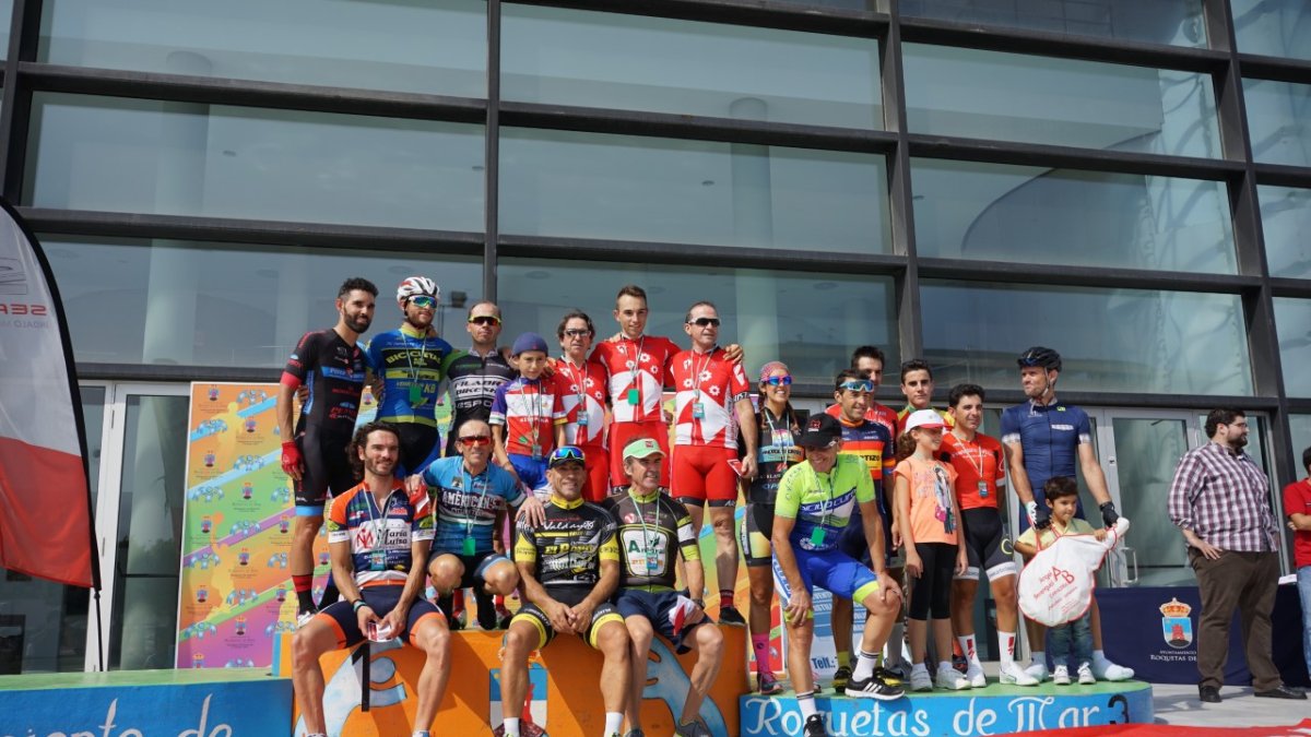 El podio con los vencedores.