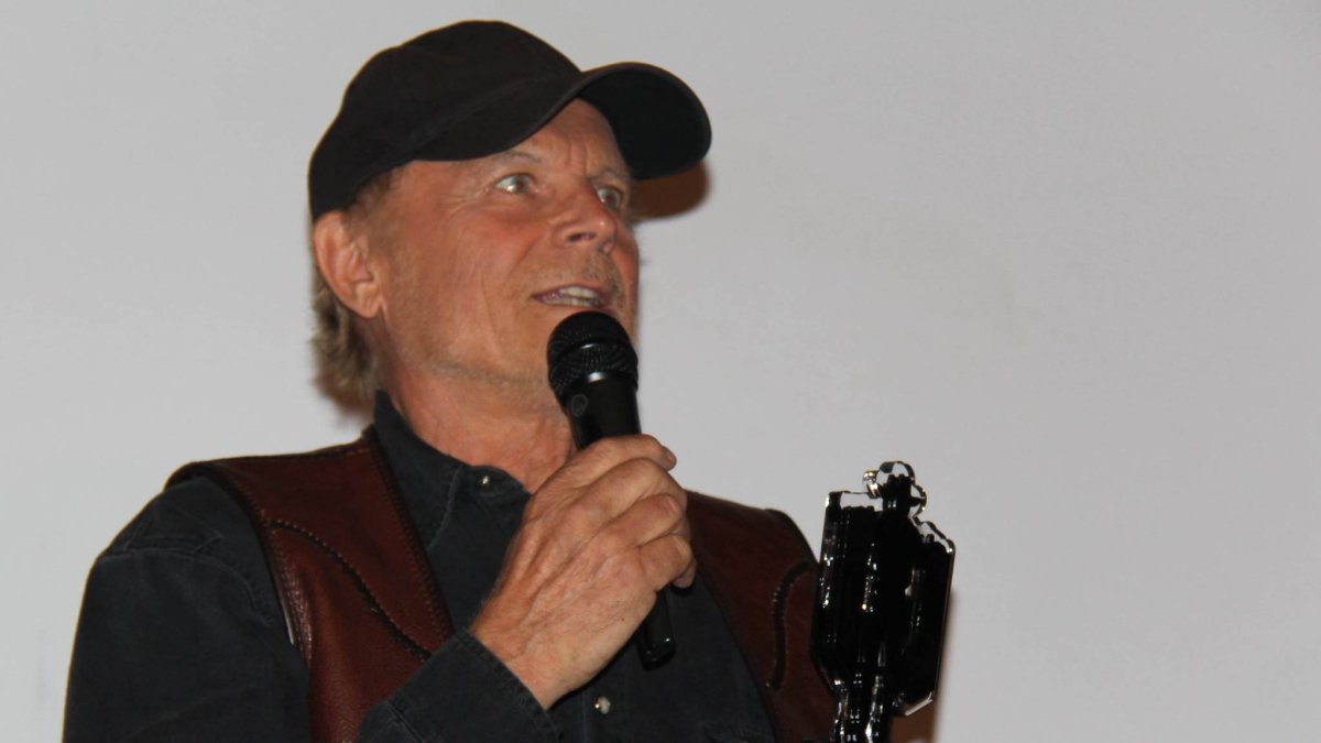 Terence Hill, con el Premio Tabernas de Cine.