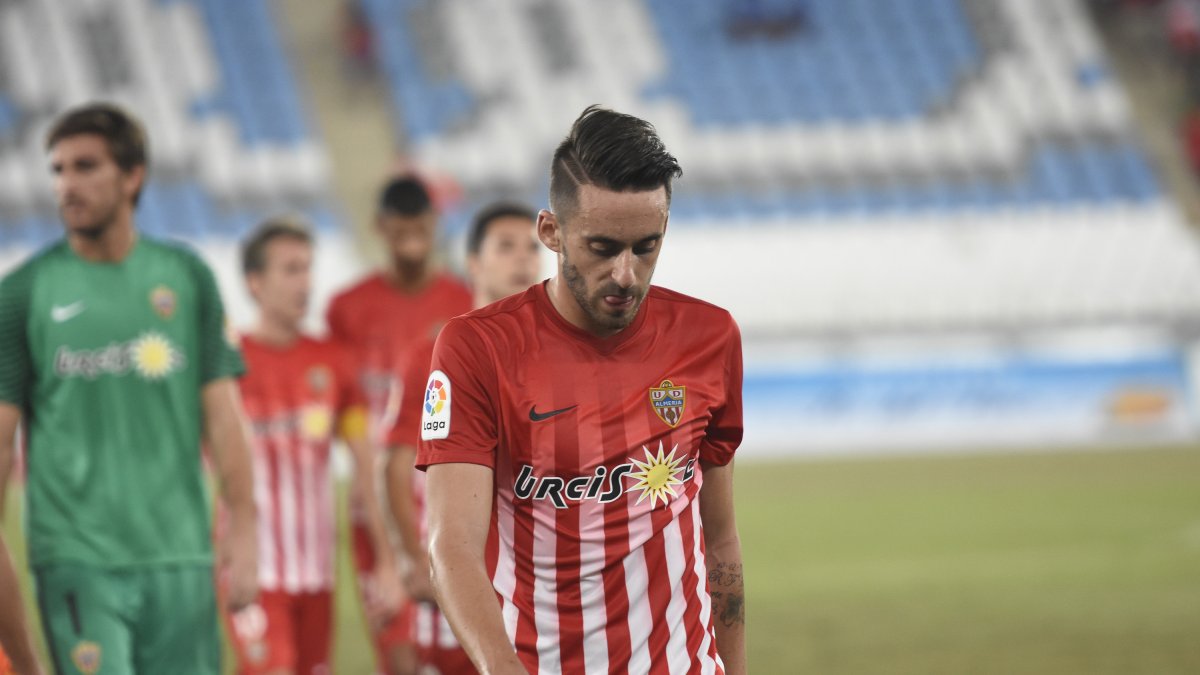 El Almería debe espabilar.
