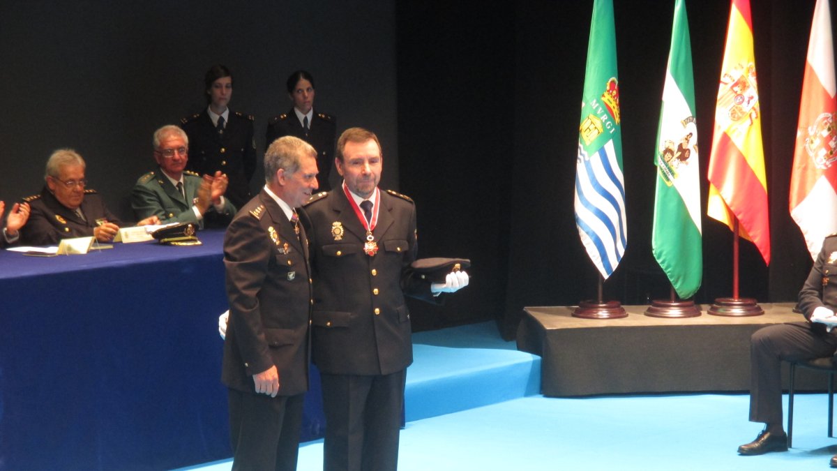 El comisario Adolfo Castaño y José Madrid.