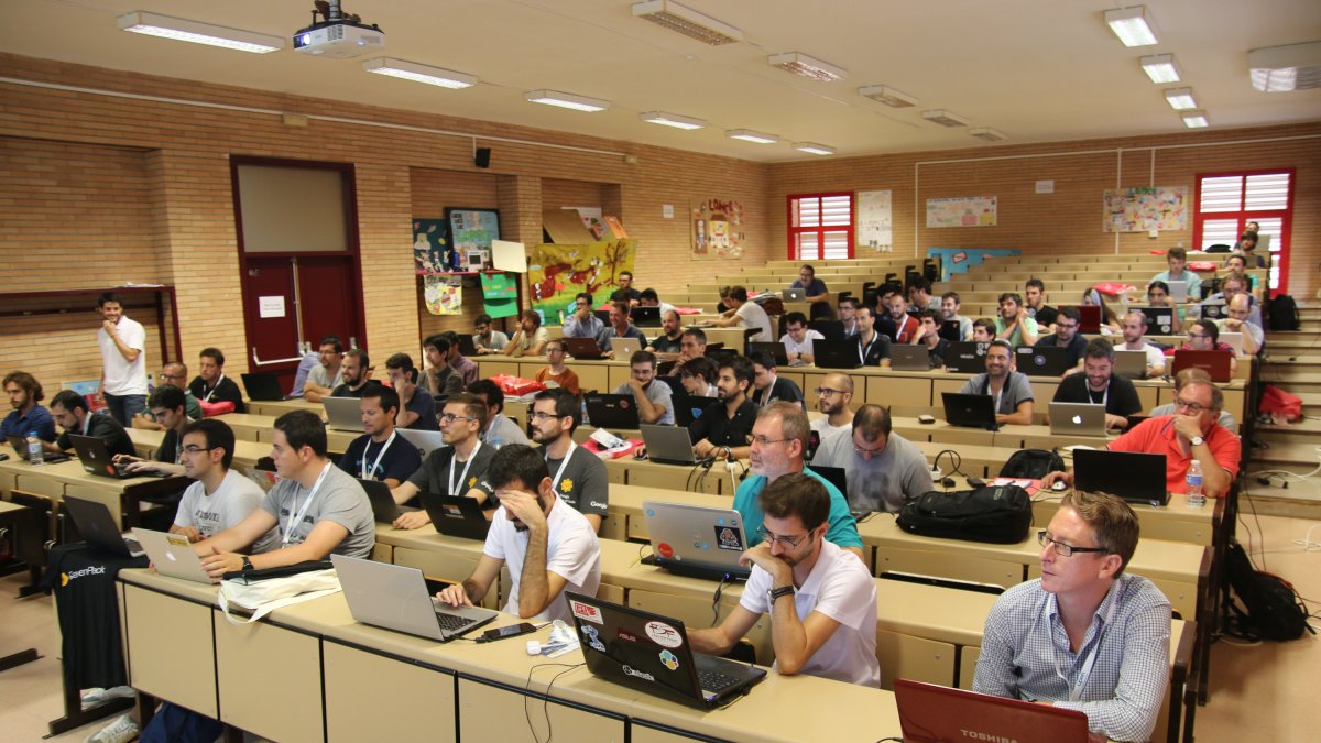 Durante todo el fin de semana, la Universidad de Almería acoge a los mas de 400 participantes en la cuarta edición de la PyConES.