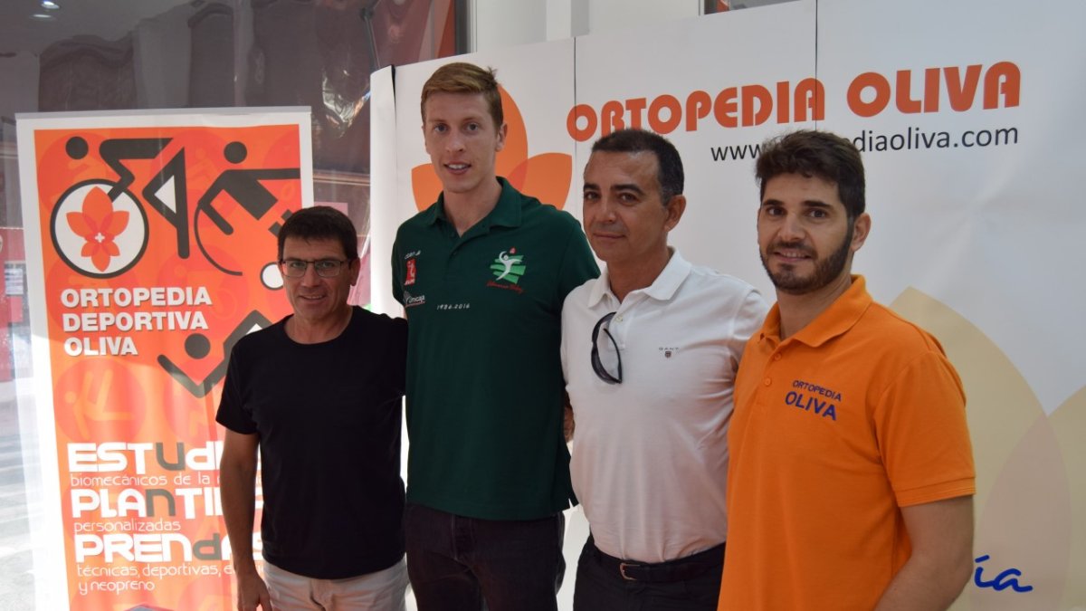 Puesta de largo del nuevo jugador ahorrador.