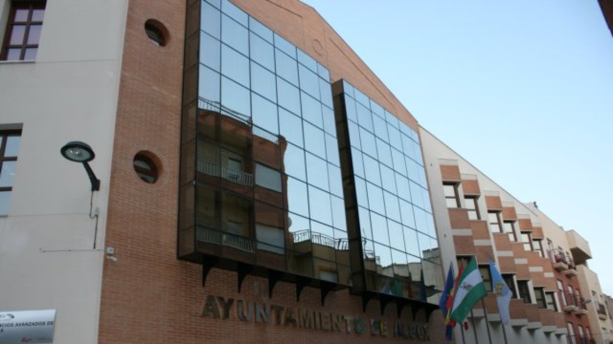 Los trabajadores del Ayuntamiento se reunieron con el alcalde el pasado lunes.