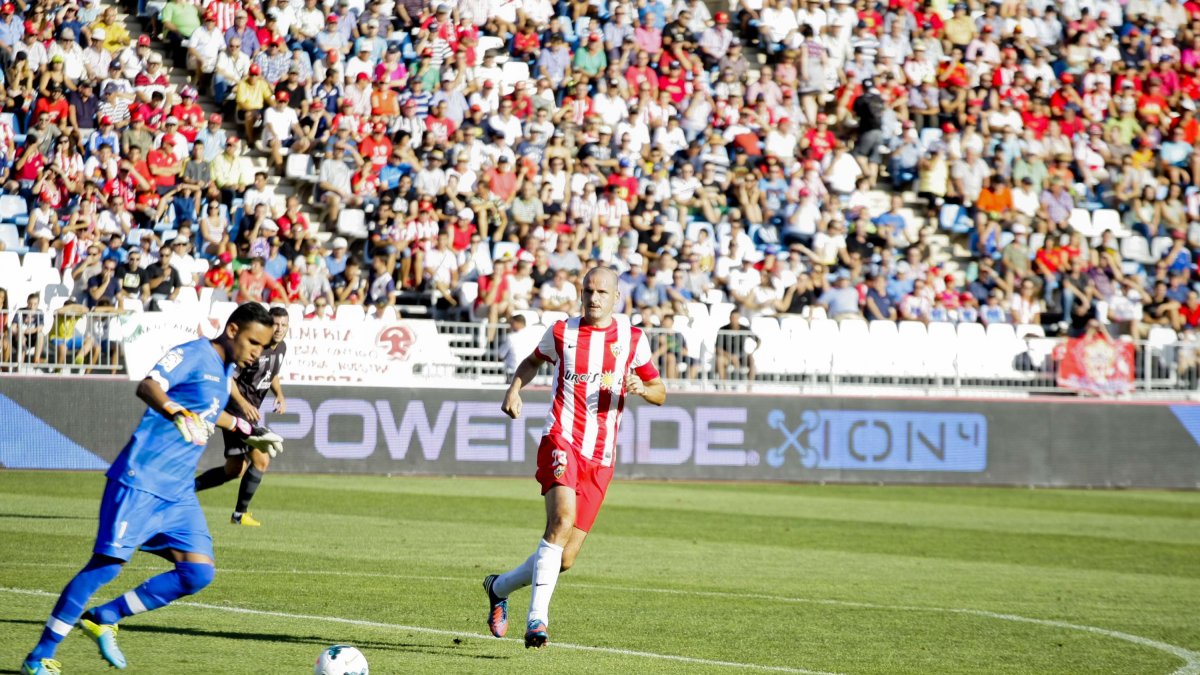 Keylor Navas y Soriano en un Almería-Levante.