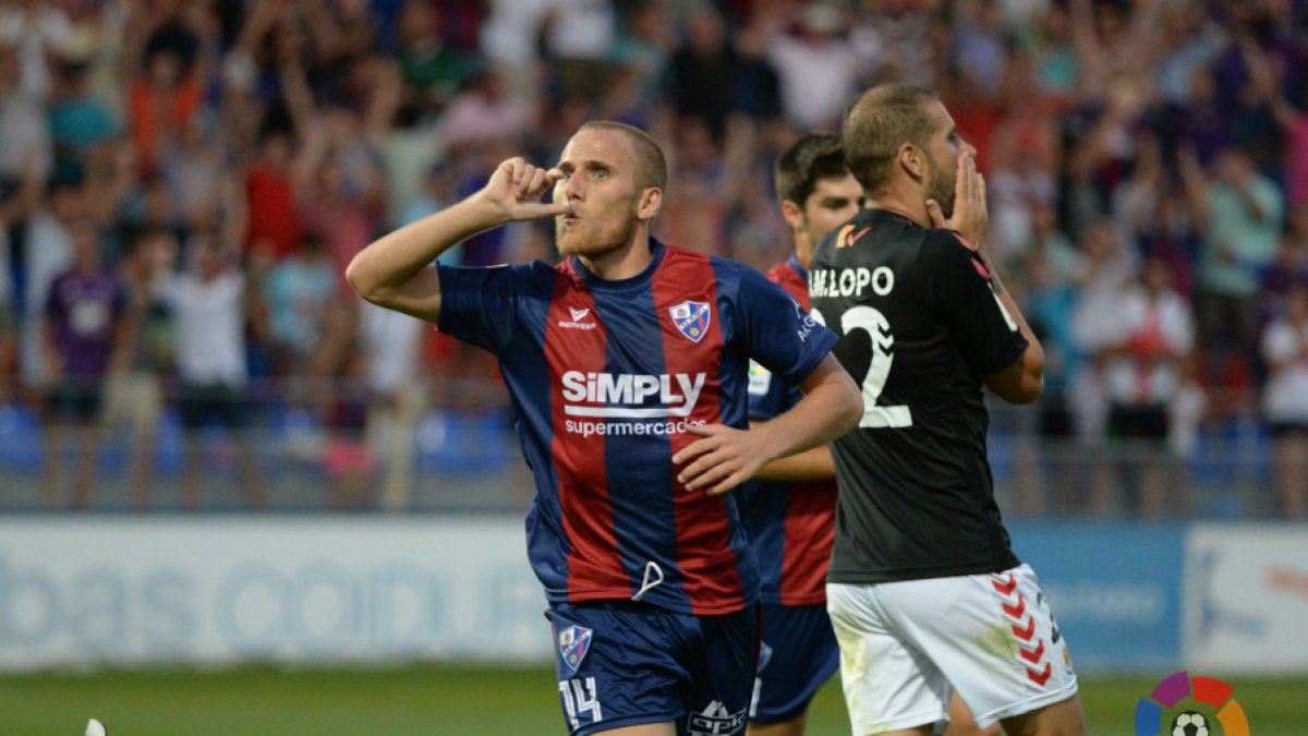 Samu Sáiz es el peligro del Huesca.