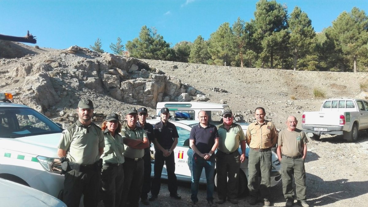 El delegado con parte del dispositivo puesto en marcha.