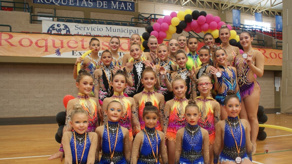 Gran inicio de las gimnastas ejidenses.