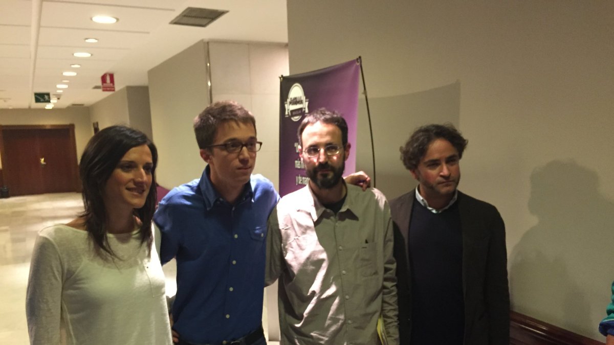 Heras, a la derecha de la foto.