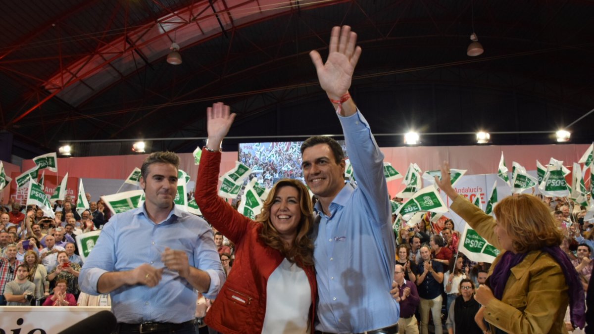 Imagen de uno de los actos políticos en los que han coincidido en Almería Pedro Sánchez y Susana Díaz.