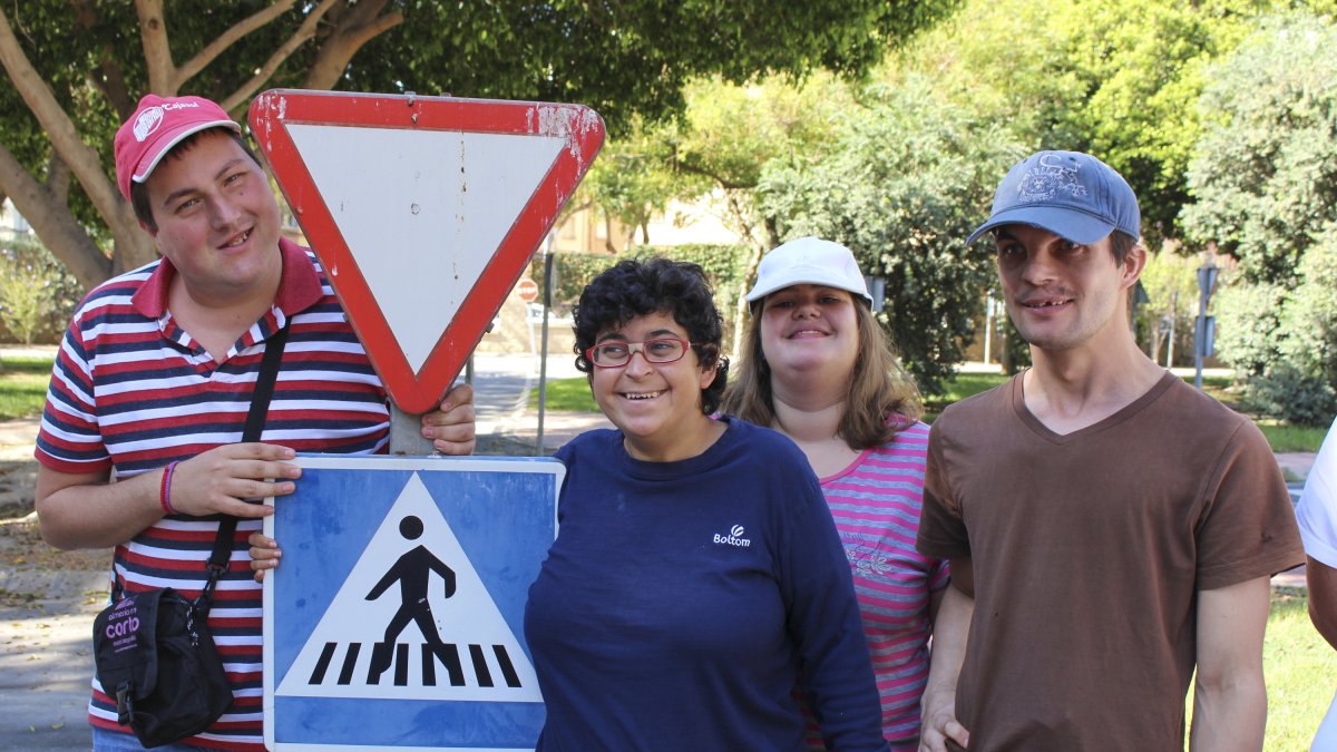 En la actividad participaron los integrantes de la Unidad de Día con Terapia Ocupacional ‘Juan Goytisolo’ de Verdiblanca junto a los miembros de A To