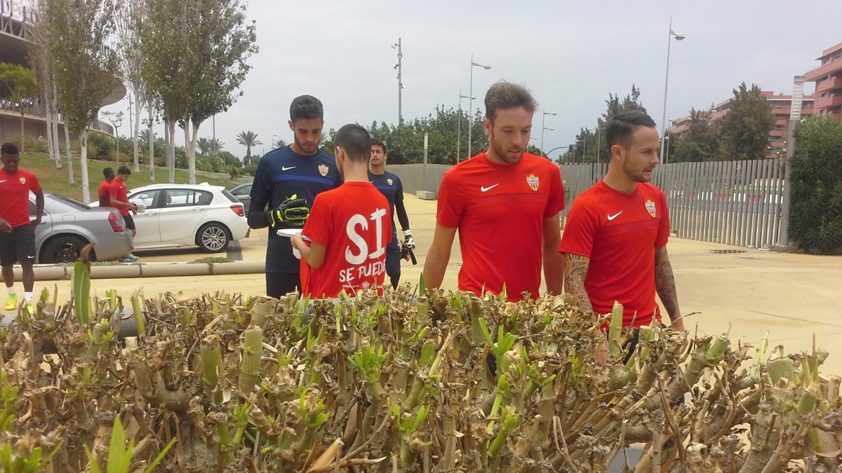 José Ángel fuera e Iván Sánchez dentro.