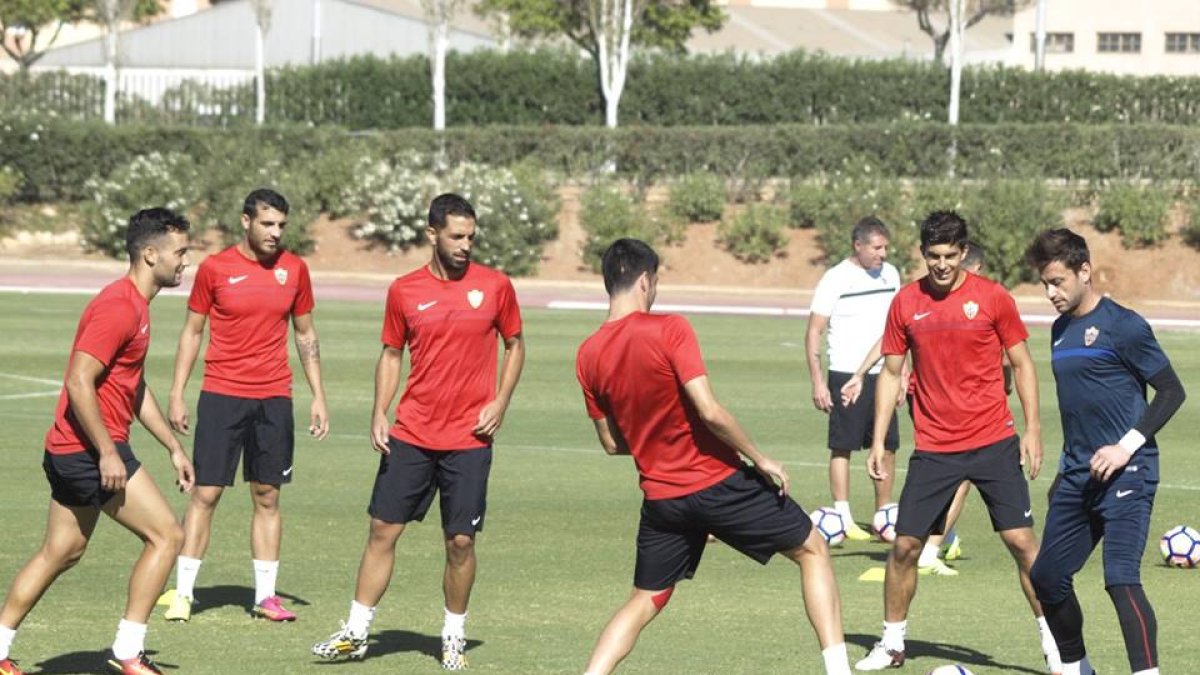 Entrenamiento en el Anexo.