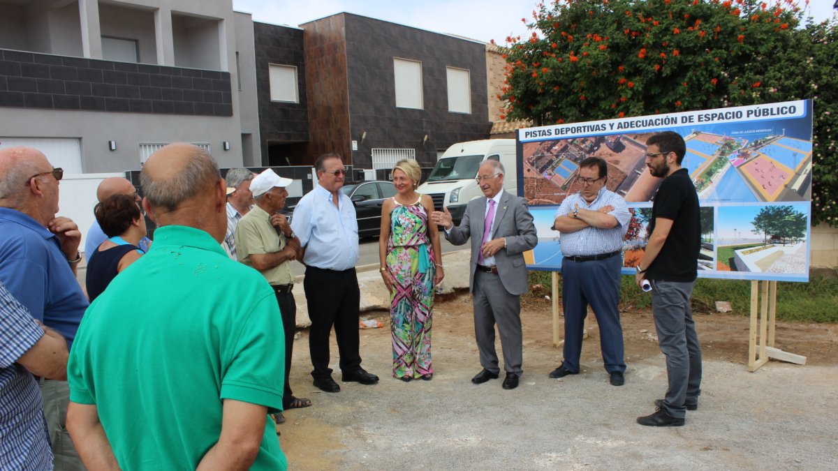 Presentación del proyecto ante los vecinos.