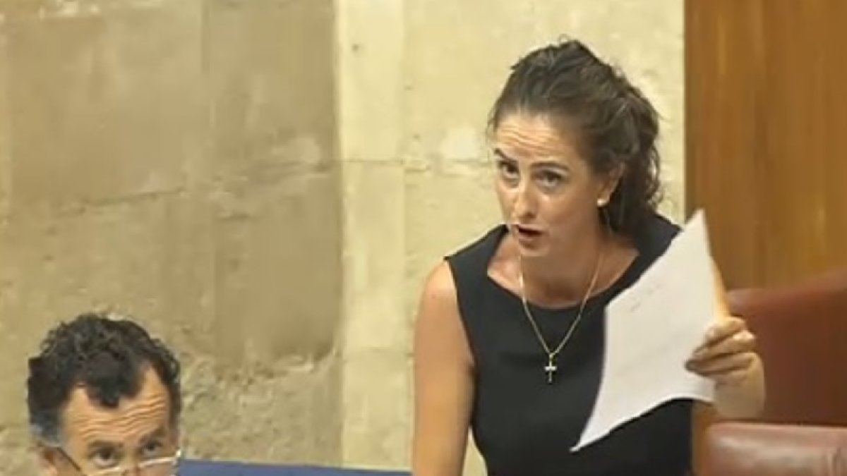 Pablo Venzal y Aránzazu Martín, del PP, esta mañana.