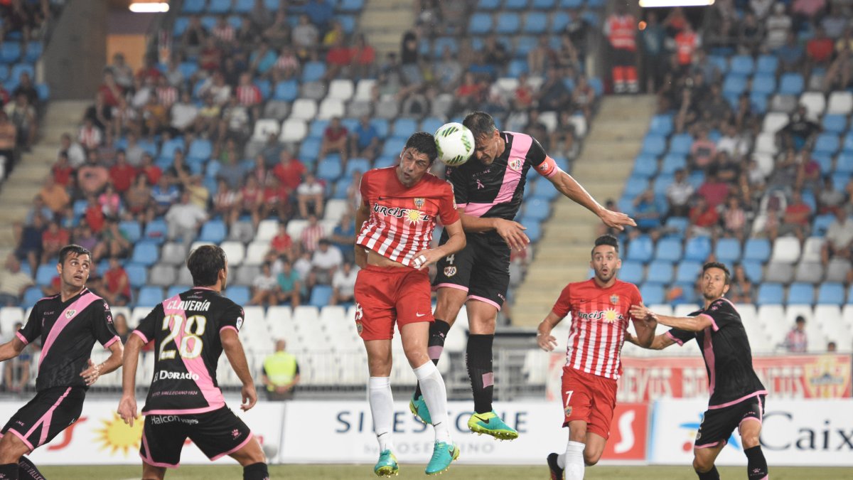 Juanjo debutó con el Almería en la Copa.