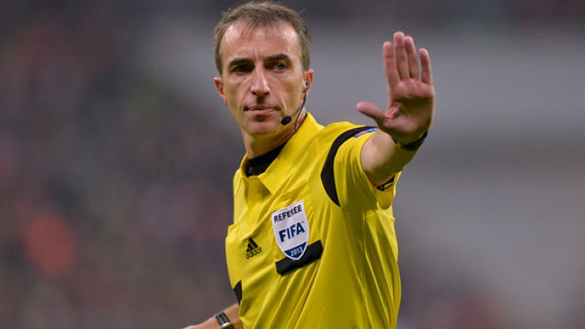 Borbalán en Champions disfrutando como árbitro Top.