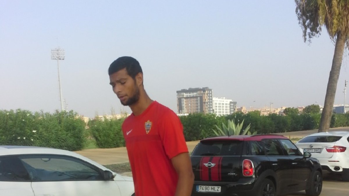 Joaquín sueña con debutar esta temporada en el Almería.