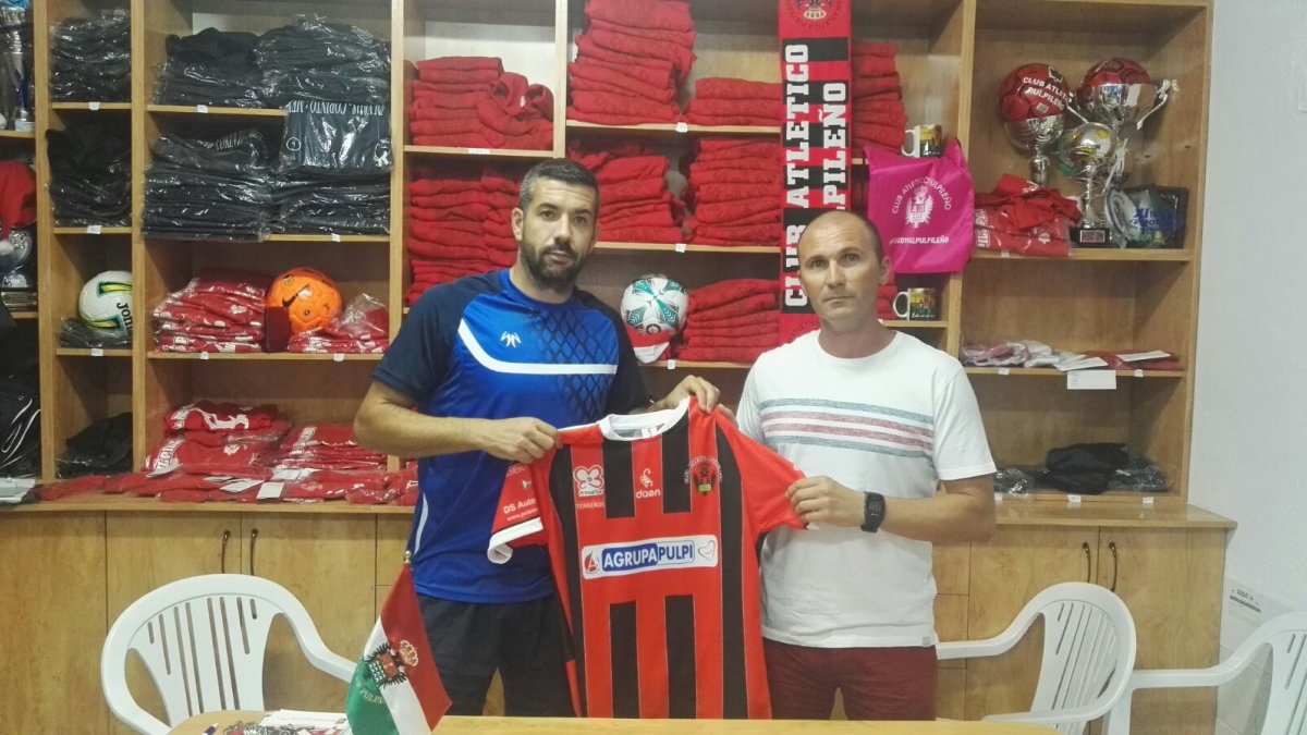 Francisco Marín es el entrenador del Pulpileño.