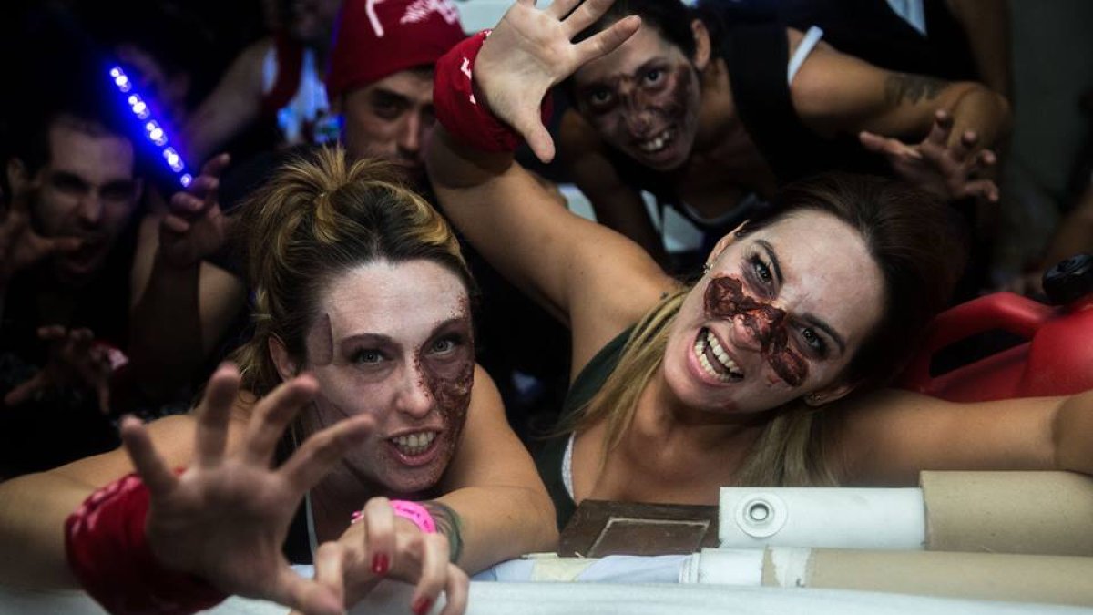 Horda de zombis en el evento celebrado en Alicante cedida por Last Day Zombie.