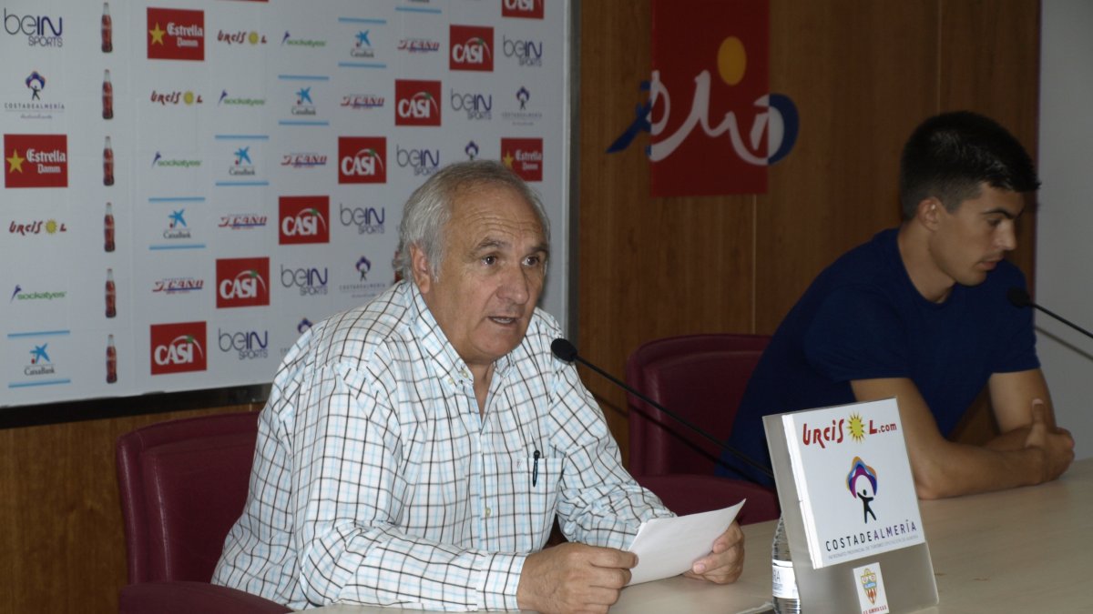 Alfonso García siempre le habla muy claro a la afición.