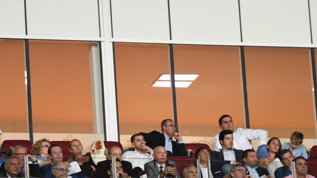 El presidente sabe bien que con compromiso a veces no llega.
