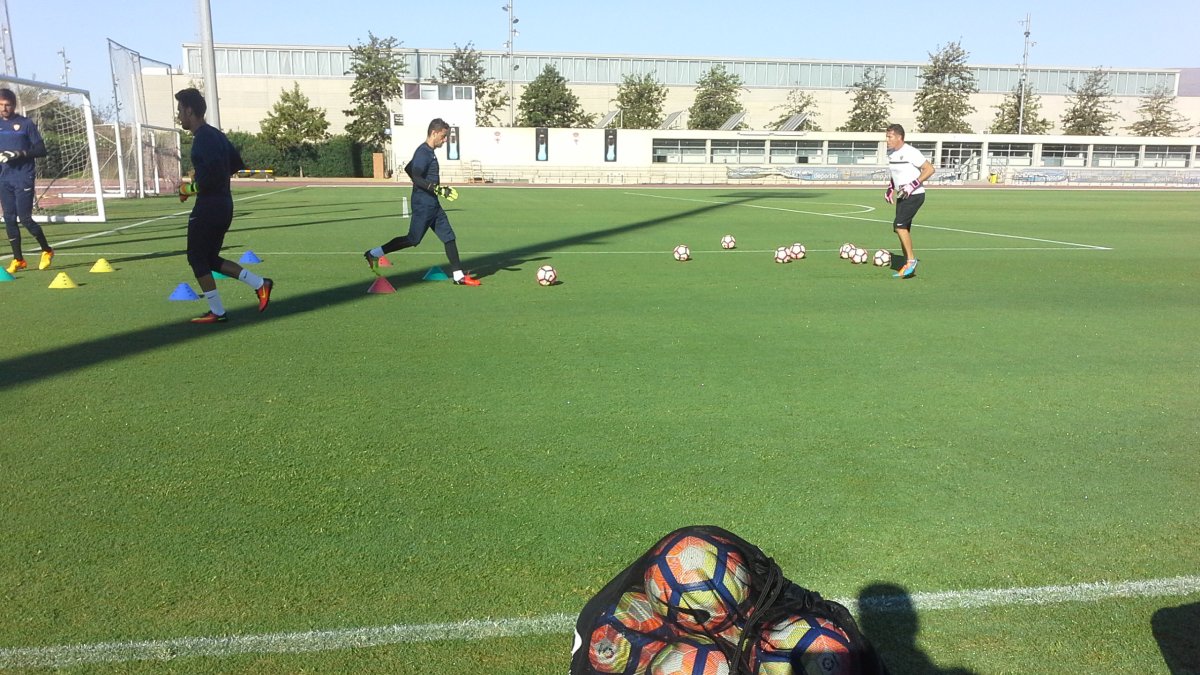 Entrenamiento de los porteros.