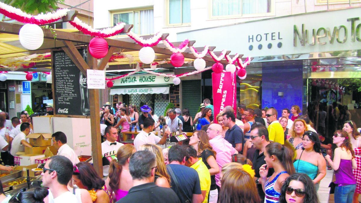 Ambigú en la Feria del Mediodía.