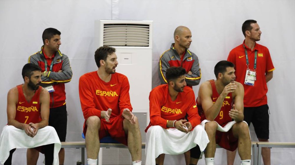 Toca levantar a un equipo de estrellas.