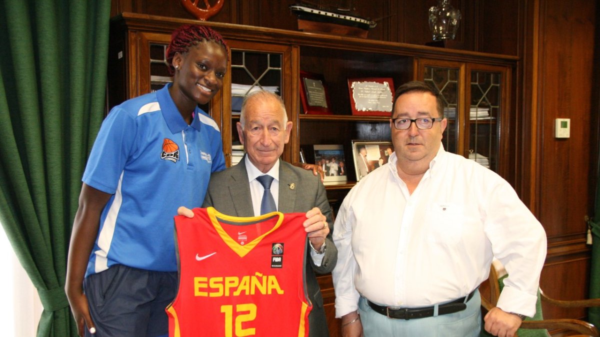 La internacional roquetera con Gabriel Amat y José Juan Rubí.