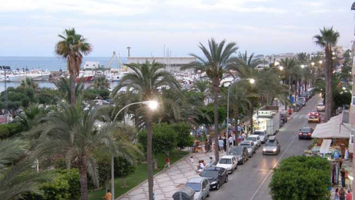 Los hechos ocurrieron en un local del malecón, en la imagen, de Garrucha.